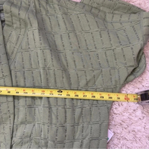 Nike Womens Yoga Therma Fit Jacquard Reversible Oversized Kimono Top XL - Picture 12 of 16